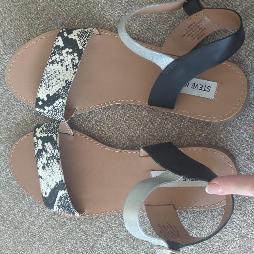 Steve Madden Black and Silver Snakeskin Sandals - Picture 4 of 4